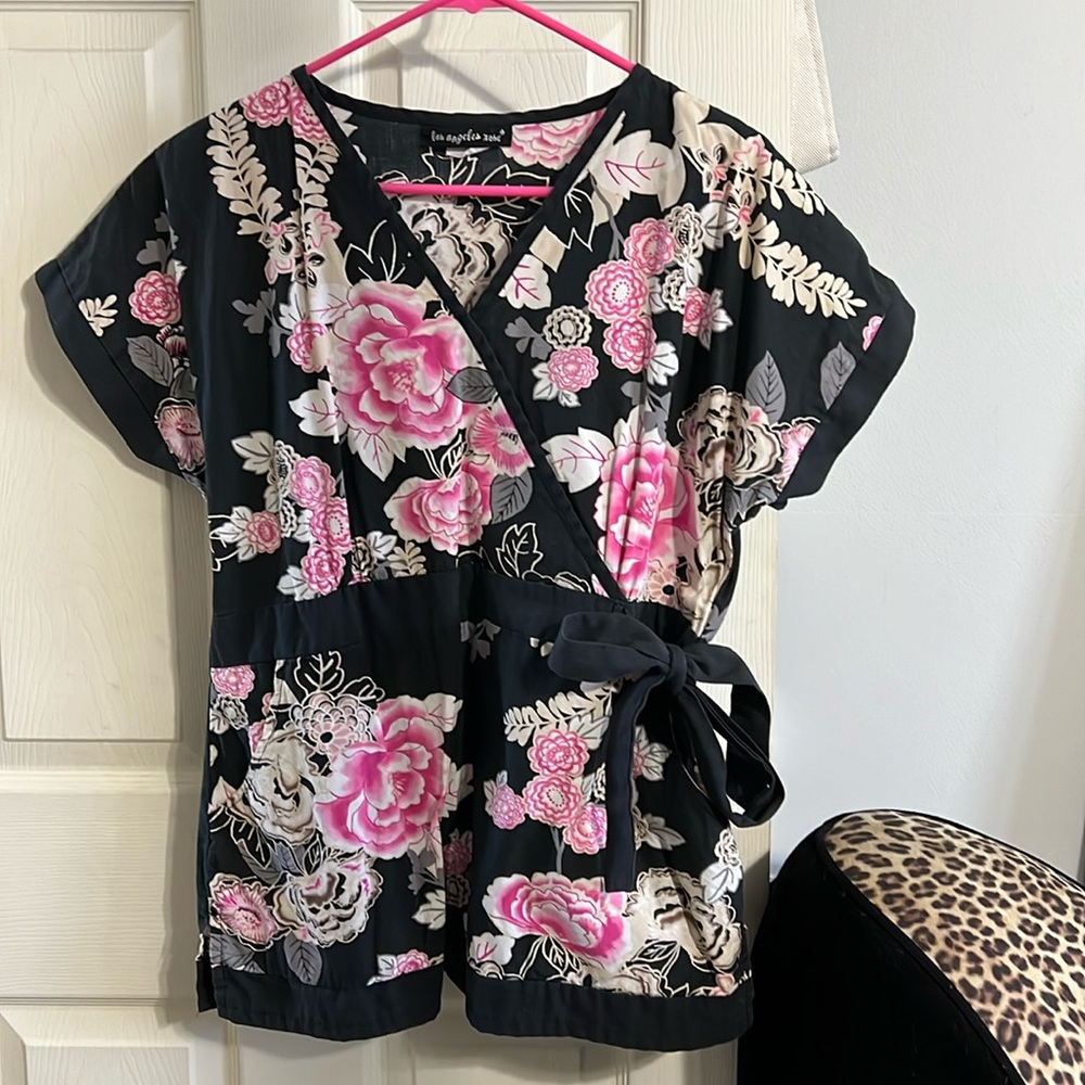 Los Angeles rose scrub top